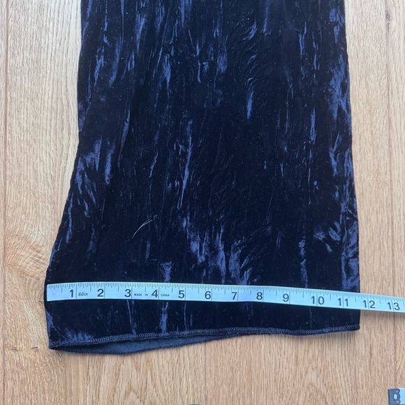 BETSEY JOHNSON BLACK CRUSHED VELVET WIDE LEG HIGH WAIST PANTS-2 - Picture 10 of 17